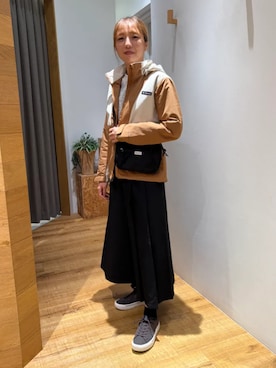 コロンビア公式さんのコーディネート