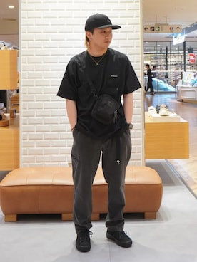 コロンビア公式さんのコーディネート