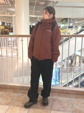 コロンビア公式さんのコーディネート