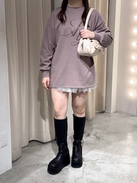 「one after another NICE CLAUP（ワンアフターアナザーナイスクラップ）のアイテム（スウェット）」を使った、Moeさん（レディース・156cm）の秋コーディネート