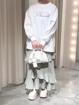 「one after another NICE CLAUP（ワンアフターアナザーナイスクラップ）のアイテム（スウェット）」を使った、Moeさん（レディース・156cm）の冬コーディネート
