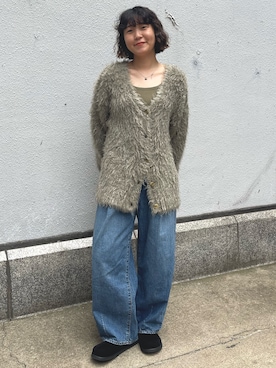 「アイテム（スリッポン）」を使った、濵中　心さん（レディース・162cm）の秋コーディネート