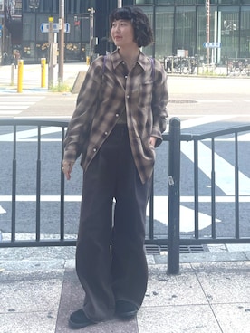「アイテム（スリッポン）」を使った、濵中　心さん（レディース・162cm）の夏コーディネート