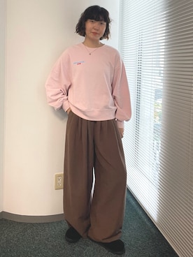 「アイテム（スリッポン）」を使った、濵中　心さん（レディース・162cm）の秋コーディネート