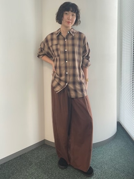 「アイテム（スリッポン）」を使った、濵中　心さん（レディース・162cm）の夏コーディネート