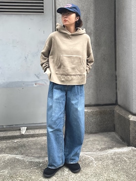 「アイテム（パーカー）」を使った、濵中　心さん（レディース・162cm）の秋コーディネート