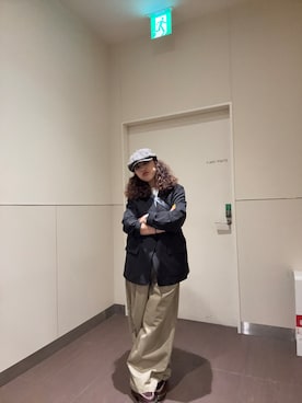 「tk.TAKEO KIKUCHI（ティーケータケオキクチ）のアイテム（パンツ）」を使った、有里さん（レディース・156cm）の秋コーディネート