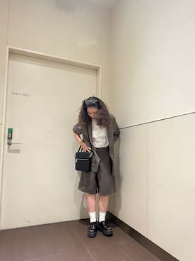「tk.TAKEO KIKUCHI（ティーケータケオキクチ）のアイテム（パンツ）」を使った、有里さん（レディース・156cm）の夏コーディネート