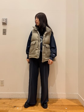 「Champion（チャンピオン）の『別注』Champion×DOORS　SWEAT CREWNECK PULLOVER（スウェット、ブルー系）」を使った、Rikoさん（レディース・162cm）の秋コーディネート