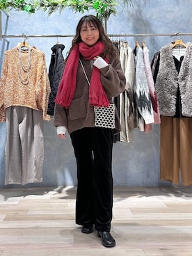 「アイテム（ストール/ショール）」を使った、sankichi1346さん（レディース・159cm）の秋コーディネート