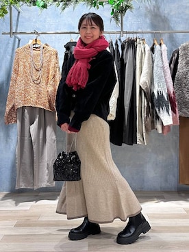 「アイテム（ストール/ショール）」を使った、sankichi1346さん（レディース・159cm）の秋コーディネート