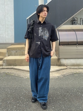 「SINSS（シンス）のWide balloon denim / ワイドバルーンデニム（デニムパンツ、ブルー系）」を使った、そらさん（メンズ・181cm）の春コーディネート