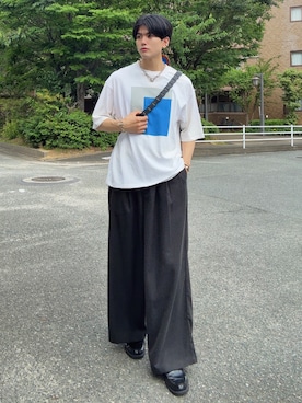 「SINSS（シンス）の3-Tuck wide straight slacks / 3タックワイドストレートスラックス（Trousers、ブラック系）」を使った、そらさん（メンズ・181cm）の夏コーディネート