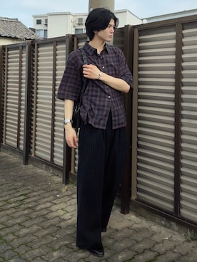 「SINSS（シンス）のTwo tuck wide straight stripe slacks / ２タックワイドストレートストライプスラックス（スラックス、ブラック系）」を使った、そらさん（メンズ・181cm）の秋コーディネート