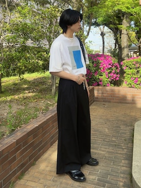 「SINSS（シンス）のTwo tuck wide straight stripe slacks / ２タックワイドストレートストライプスラックス（スラックス、ブラック系）」を使った、そらさん（メンズ・181cm）の春コーディネート