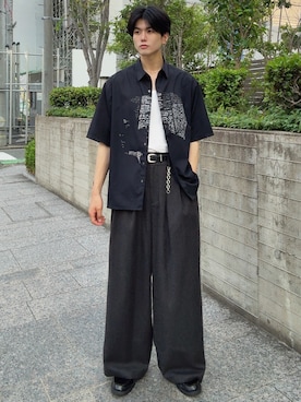 「SINSS（シンス）の3-Tuck wide straight slacks / 3タックワイドストレートスラックス（スラックス、ブラック系）」を使った、そらさん（メンズ・181cm）の夏コーディネート