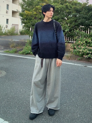 「SINSS(シンス)のTwo tuck sweatpants / 2タックスウェットパンツ(スウェットパンツ)」を使った、そらさん(メンズ・181cm)の秋コーディネート