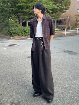 「SINSS（シンス）の3-Tuck wide straight slacks / 3タックワイドストレートスラックス（スラックス、ブラック系）」を使った、そらさん（メンズ・181cm）の秋コーディネート