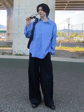 「SINSS（シンス）のTwo tuck wide straight stripe slacks / ２タックワイドストレートストライプスラックス（スラックス、ブラック系）」を使った、そらさん（メンズ・181cm）の春コーディネート