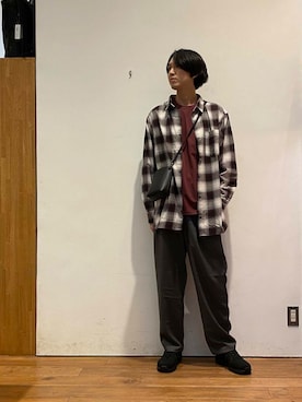 「PENNEYS（ぺニーズ）の『別注』PENNEYS×DOORS　THE FOX 天竺 Long-Sleeve T-Shirts（Tシャツ/カットソー）」を使った、かわむらさん（メンズ・183cm）の秋コーディネート