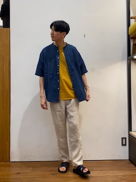 「URBAN RESEARCH DOORS（アーバンリサーチドアーズ）のシルケットリネン イージートラウザー（その他パンツ、ホワイト系）」を使った、かわむらさん（メンズ・183cm）の春コーディネート