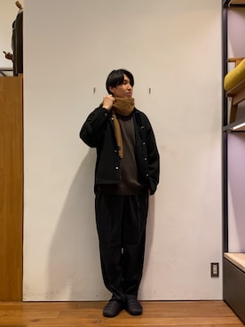 「アイテム（マフラー）」を使った、かわむらさん（メンズ・183cm）の秋コーディネート