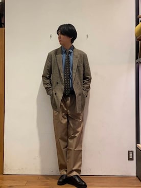 「アイテム（ネクタイ、グリーン系）」を使った、かわむらさん（メンズ・183cm）の冬コーディネート