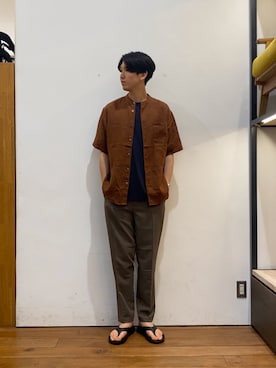 「URBAN RESEARCH DOORS（アーバンリサーチドアーズ）のOOFOS　OORIGINAL（サンダル、ブラック系）」を使った、かわむらさん（メンズ・183cm）の夏コーディネート