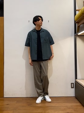 「URBAN RESEARCH DOORS（アーバンリサーチドアーズ）のクイックドライ オープンカラーショートスリーブシャツ（シャツ/ブラウス、グリーン系）」を使った、かわむらさん（メンズ・183cm）の春コーディネート