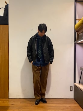 「秋のシャツ着こなし術」｜かわむらさん（メンズ・183cm）の秋コーディネート