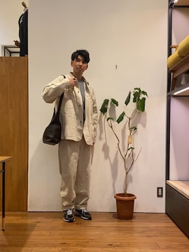 「アイテム（カバーオール）」を使った、かわむらさん（メンズ・183cm）の秋コーディネート