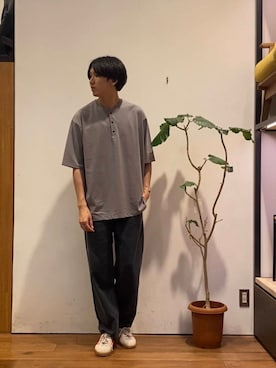 「帰省コーデ」｜「アイテム（パンツ）」を使った、かわむらさん（メンズ・183cm）の夏コーディネート