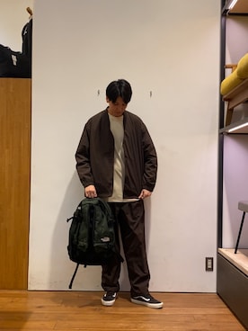 「アイテム（バックパック/リュック）」を使った、かわむらさん（メンズ・183cm）の秋コーディネート