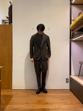 「アイテム（スーツパンツ）」を使った、かわむらさん（メンズ・183cm）の秋コーディネート