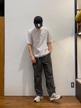 「NEW ERA（ニューエラ）の『別注』New Era×DOORS　920CS（キャップ、グレー系）」を使った、かわむらさん（メンズ・183cm）の春コーディネート