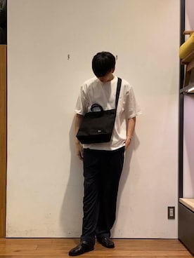 「URBAN RESEARCH（アーバンリサーチ）のアイテム（バッグ）」を使った、かわむらさん（メンズ・183cm）の春コーディネート