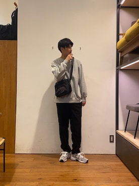「アイテム（スウェット）」を使った、かわむらさん（メンズ・183cm）の秋コーディネート