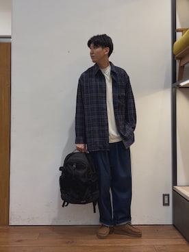 「EKAL（エカル）のアイテム（Tシャツ/カットソー）」を使った、かわむらさん（メンズ・183cm）の夏コーディネート