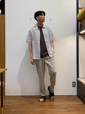 「URBAN RESEARCH DOORS（アーバンリサーチドアーズ）のカバーリングリネン キャンプカラーシャツ（シャツ/ブラウス、グレー系）」を使った、かわむらさん（メンズ・183cm）の春コーディネート