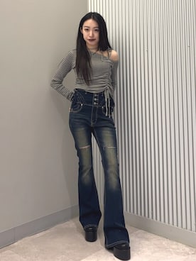 「EMODA（エモダ）のラウンドサイドゴアブーツ（ブーツ、ブラック系）」を使った、西村涼楓さん（レディース・151cm）の春コーディネート