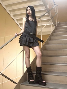 「EMODA（エモダ）のベーシックワイドベルト（ベルト、ブラック系）」を使った、西村涼楓さん（レディース・151cm）の夏コーディネート