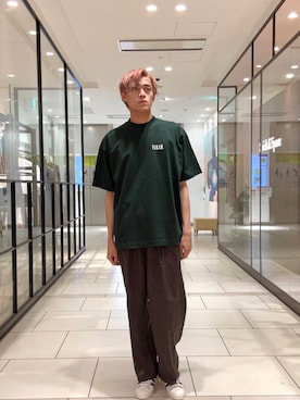 「FARAH（ファーラー）のアイテム」を使った、tmy928さん（メンズ・184cm）の夏コーディネート