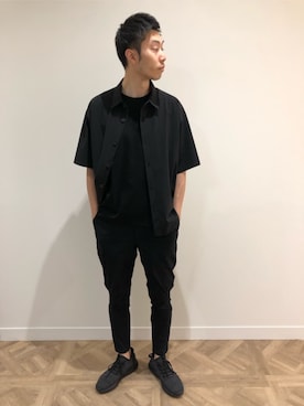 「β MEN（ベータメン）のメリルハイテンション ジョッパーズパンツ〈24SSモデル〉（その他パンツ、ブラック系）」を使った、COMME CA MEN OFFICIALさん（メンズ・181cm）の春コーディネート