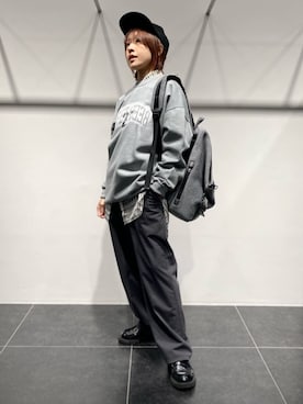 「COMME CA MEN（コムサメン）の【COMME CA MEN BLACK】ネオプレントライアングル ボディーバッグ（ボディバッグ/ウエストポーチ、グレー系）」を使った、COMME CA MEN OFFICIALさん（メンズ・181cm）の春コーディネート