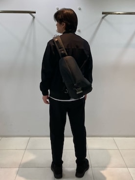 「COMME CA MEN（コムサメン）の【COMME CA MEN BLACK】ウォータープルーフ ニットスニーカー（スニーカー、ブラック系）」を使った、COMME CA MEN OFFICIALさん（メンズ・181cm）の春コーディネート