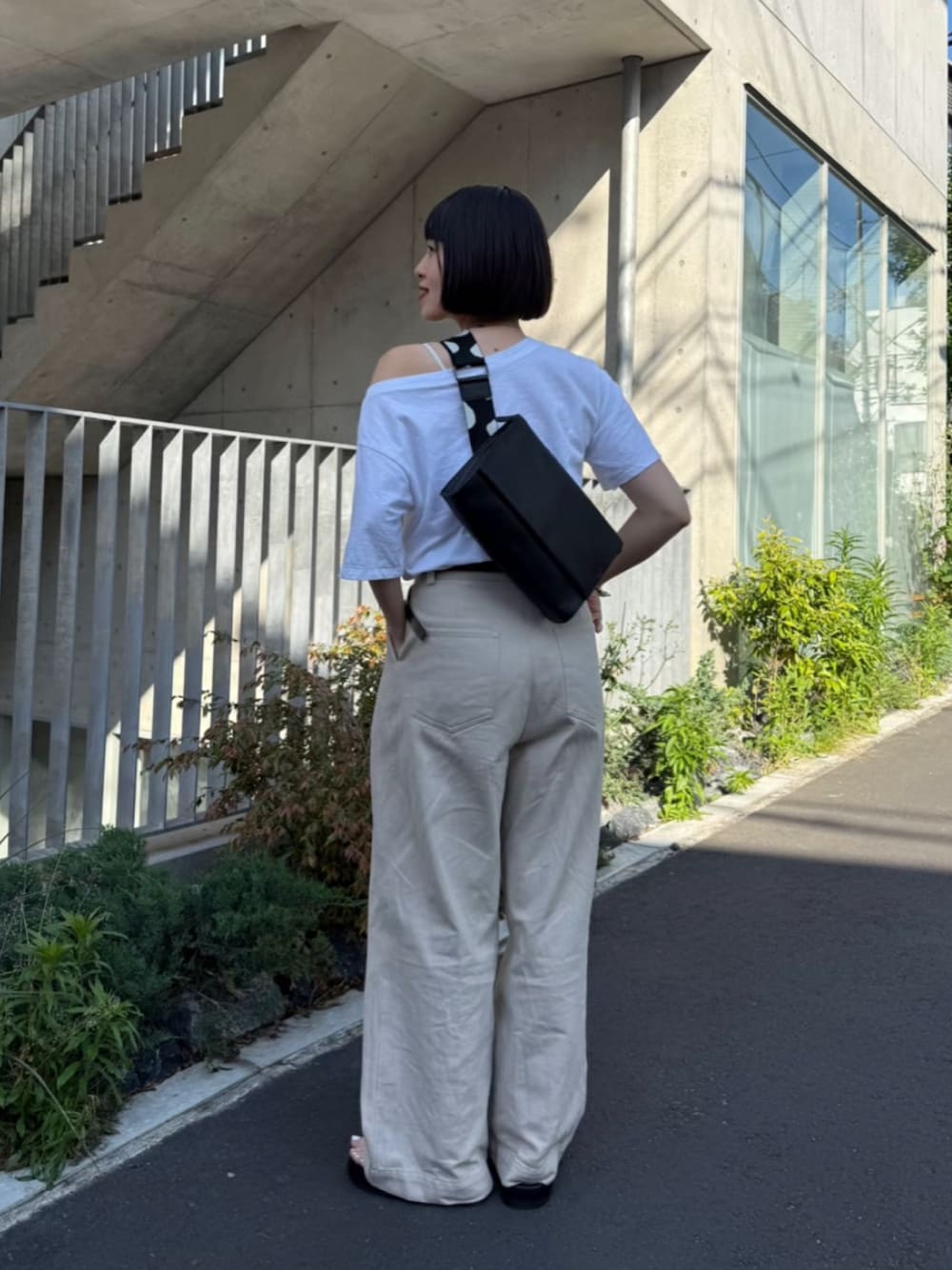 本革/470g》ワイドテープショルダーバッグ/ボディバッグを使った
