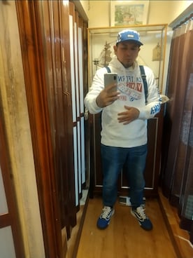 「アイテム（帽子）」を使った、ヒーコー.ブコーさん（メンズ・166cm・40代）の冬コーディネート