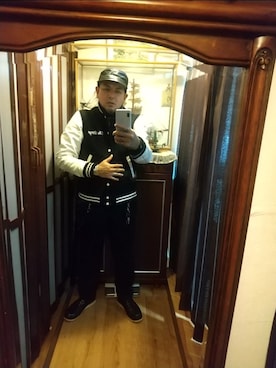 「アイテム（キャップ）」を使った、ヒーコー.ブコーさん（メンズ・166cm）の秋コーディネート