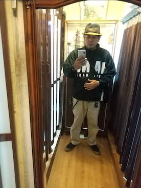 「アイテム（ナイロンジャケット）」を使った、ヒーコー.ブコーさん（メンズ・166cm）の秋コーディネート