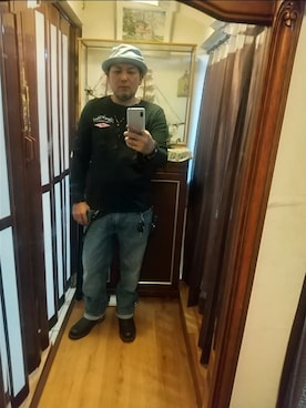 「アイテム（スウェット）」を使った、ヒーコー.ブコーさん（メンズ・166cm・40代）の秋コーディネート